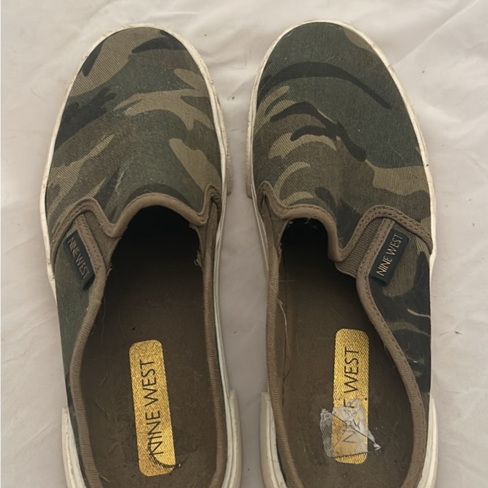 Nine West Camo slip on sneakers